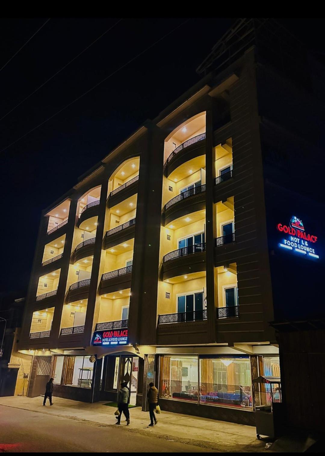 Gold Palace Hotel & Food Lounge Karandukai Exteriör bild